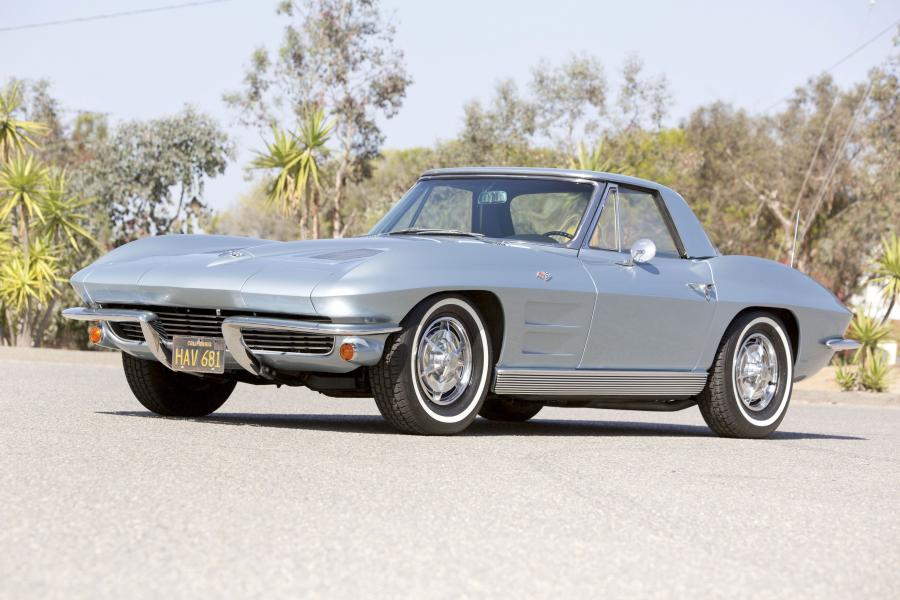  Chevrolet Corvette Stingray Convertible 1963 года  (фото 26 из 37)